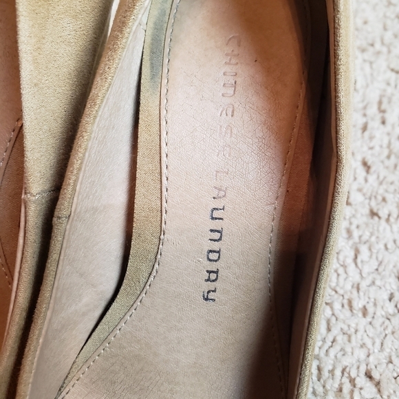 CHINESE LAUNDRY Creme Suede Heels - Picture 3 of 9